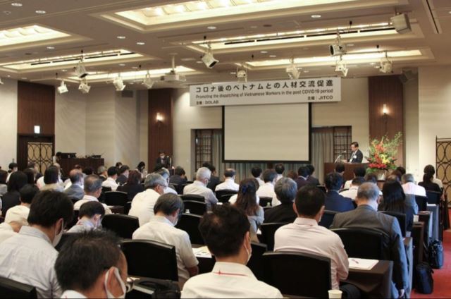 Toàn cảnh Hội thảo Tăng cường hợp tác đưa lao động Việt Nam sang Nhật Bản sau đại dịch Covid-19 diễn ra tại Toyko, Nhật Bản.