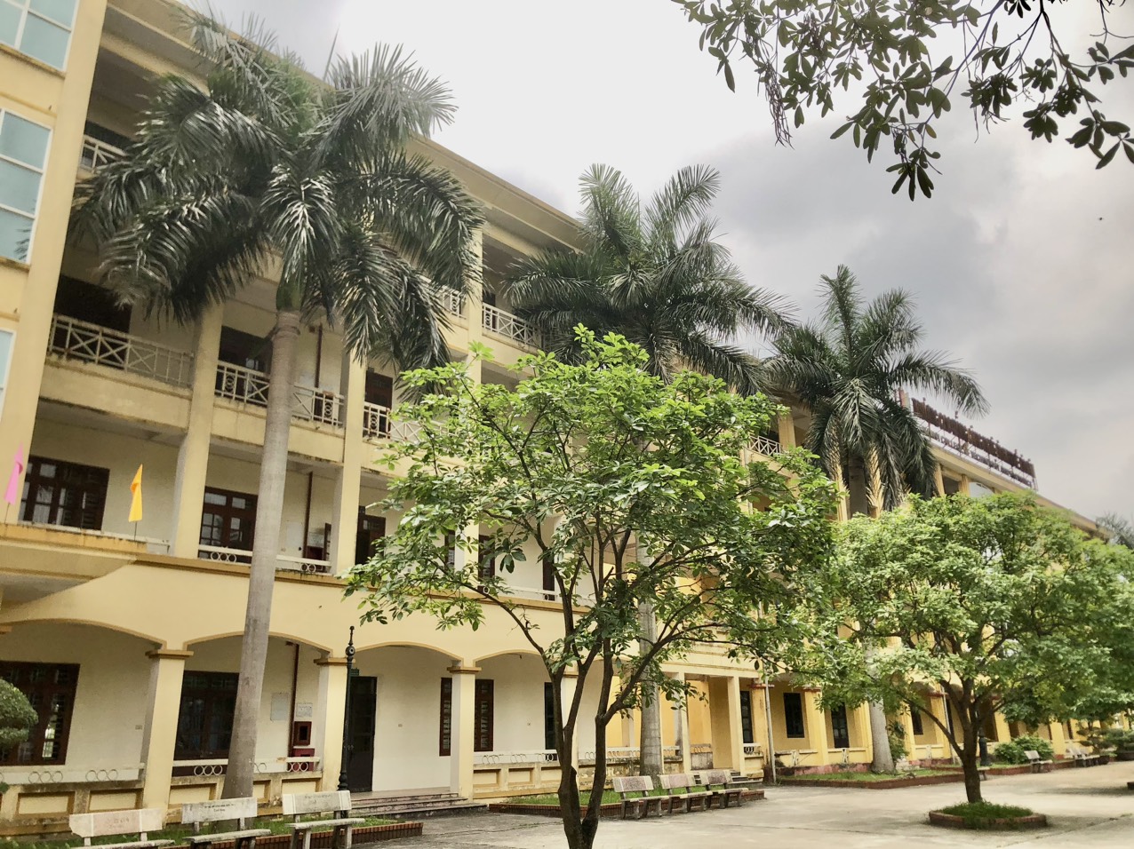 Khuôn viên trung tâm